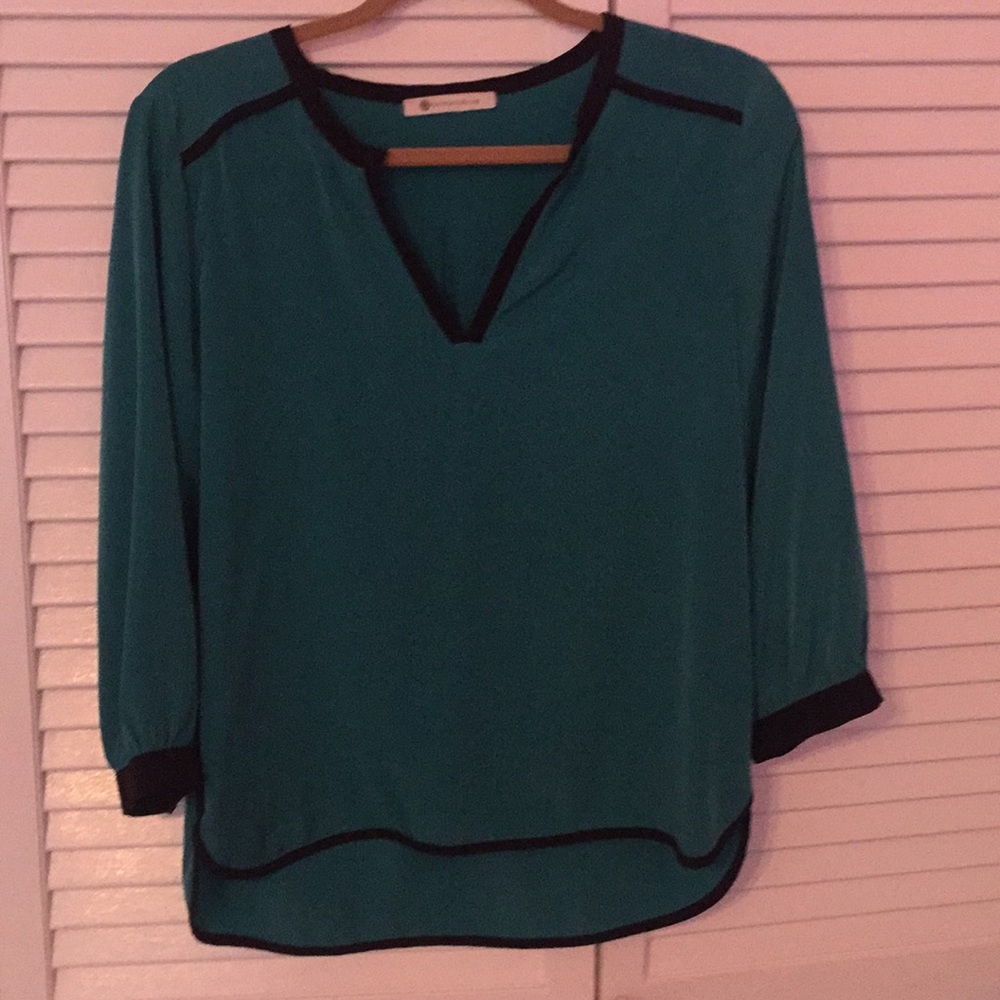 Turquoise top